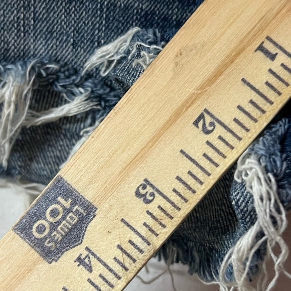 Abercrombie & Fitch Size 0/25 High Rise Denim Dark Wash Distressed Cut Off - Picture 6 of 6